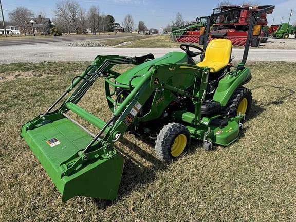 Image of John Deere 1023E equipment image 2