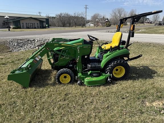 Image of John Deere 1023E equipment image 3