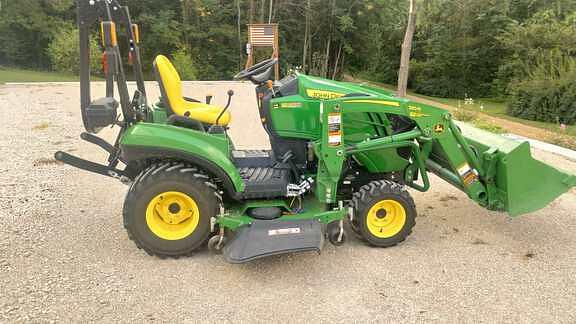 Image of John Deere 1023E equipment image 1