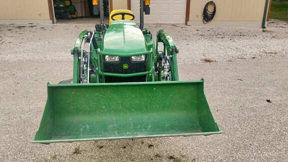 Image of John Deere 1023E equipment image 3