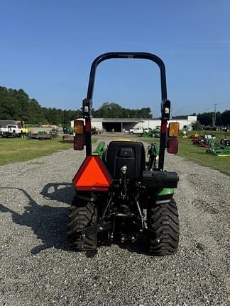 Image of John Deere 1023E equipment image 4