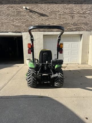 Image of John Deere 1023E equipment image 4