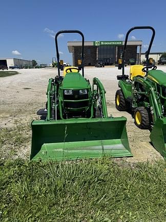 Image of John Deere 1023E equipment image 1