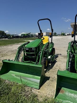 Image of John Deere 1023E equipment image 2