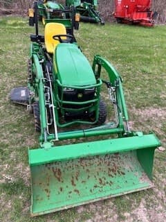 Image of John Deere 1023E equipment image 3