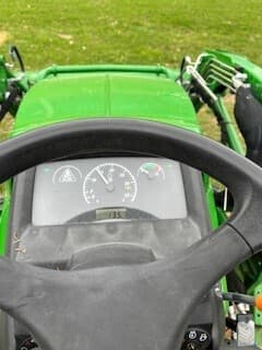 Image of John Deere 1023E equipment image 4