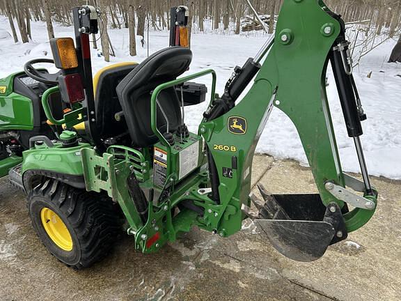 Image of John Deere 1023E equipment image 3