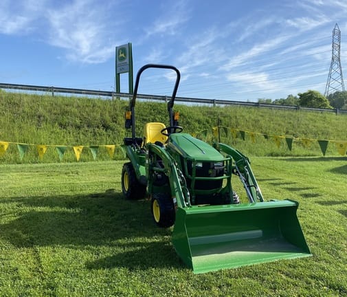 Main image John Deere 1023E