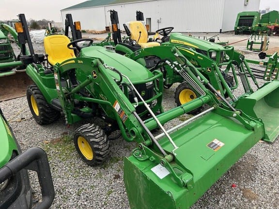 2022 John Deere 1023E Equipment Image0