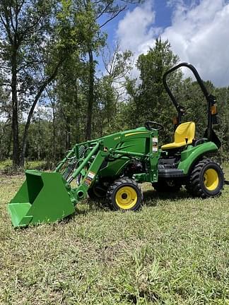 Image of John Deere 1023E equipment image 4