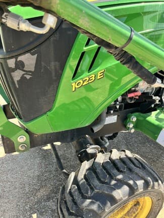 Image of John Deere 1023E equipment image 1