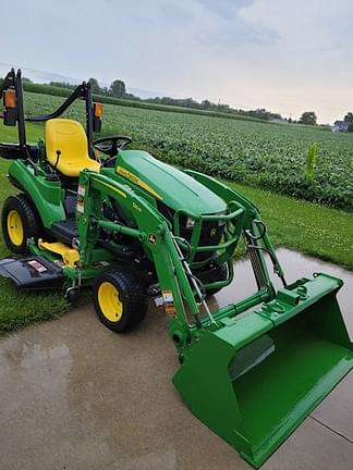 Image of John Deere 1023E equipment image 2