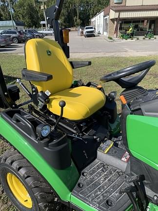 Image of John Deere 1025R equipment image 4