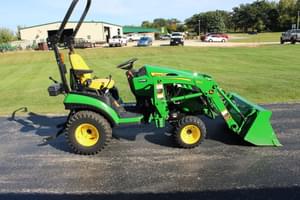 2022 John Deere 1025R Image