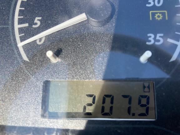 Image of John Deere 1025R equipment image 4