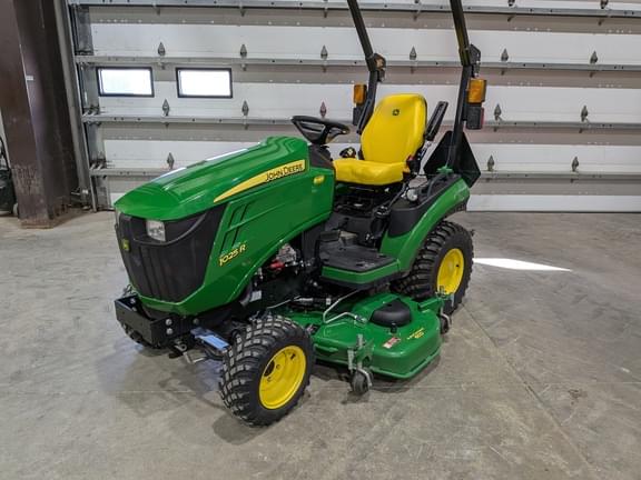 Image of John Deere 1025R Primary image