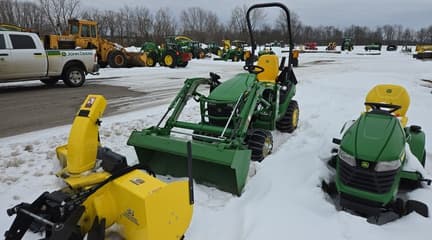 Image of John Deere 1025R equipment image 1