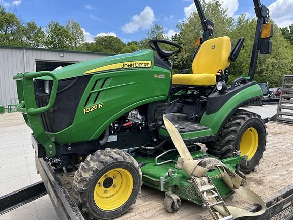 Image of John Deere 1025R Primary image