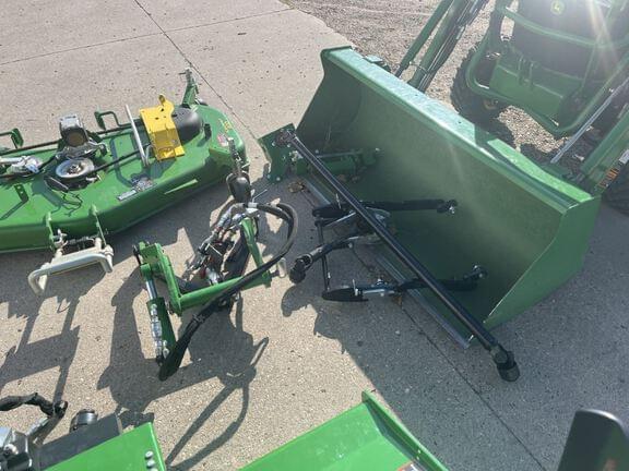 Image of John Deere 1025R equipment image 1