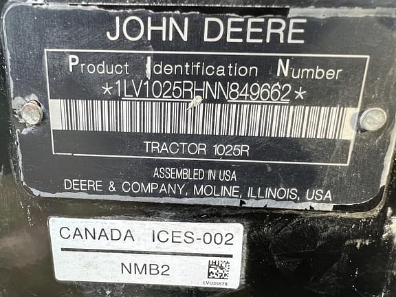 Image of John Deere 1025R equipment image 3