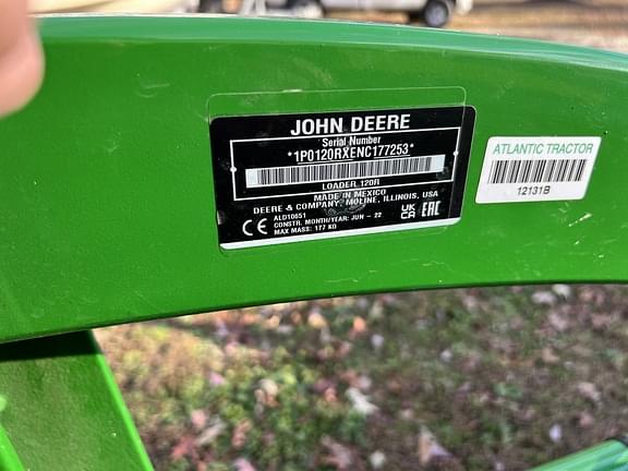 Image of John Deere 1025R equipment image 4