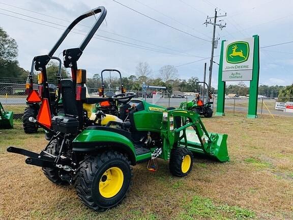 Image of John Deere 1025R equipment image 3