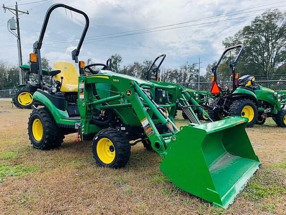 Image of John Deere 1025R equipment image 4