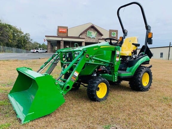 2025 John Deere 1025R Equipment Image0
