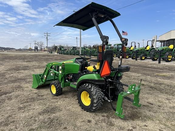 Image of John Deere 1025R equipment image 2