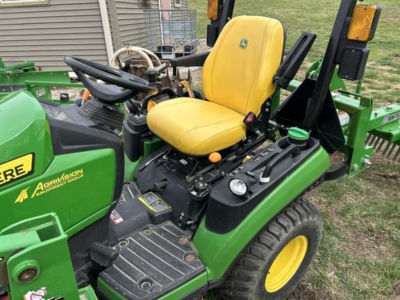 Image of John Deere 1025R Primary image