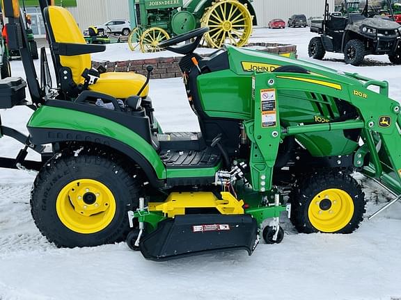 Image of John Deere 1025R equipment image 1