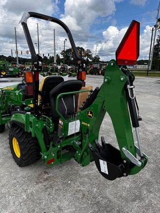Image of John Deere 1025R equipment image 4
