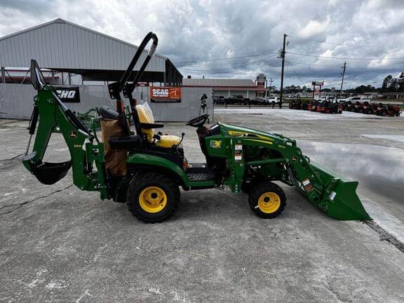 Image of John Deere 1025R equipment image 3