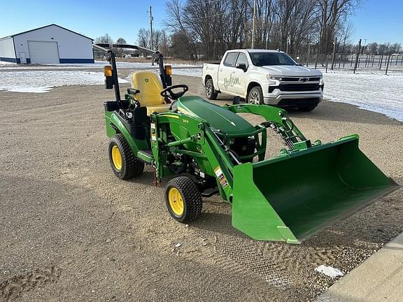 Image of John Deere 1025R equipment image 1
