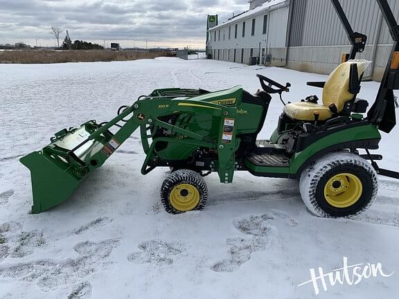 Image of John Deere 1025R equipment image 4