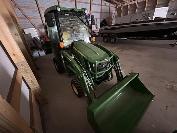 Image of John Deere 1025R equipment image 4