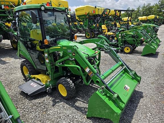 Image of John Deere 1025R equipment image 2