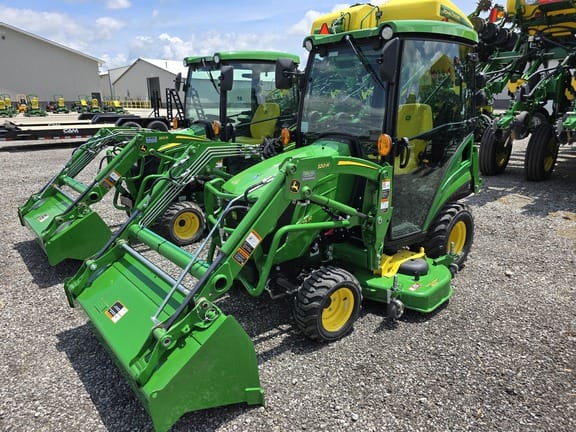 2022 John Deere 1025R Equipment Image0