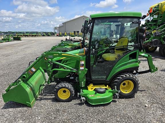 Image of John Deere 1025R equipment image 3