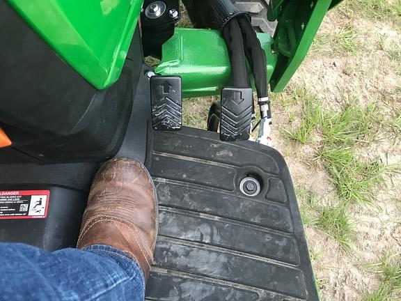 Thumbnail image John Deere 1025R 18