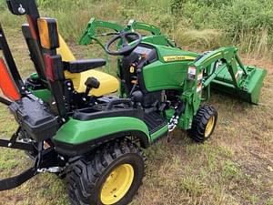 2022 John Deere 1025R Image