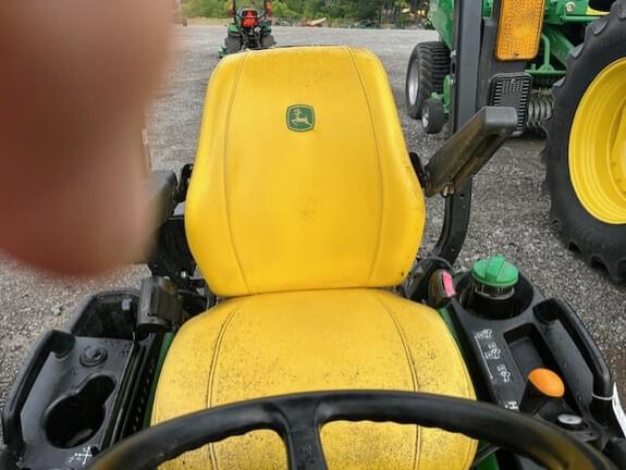 Image of John Deere 1025R equipment image 4