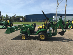 2023 John Deere 1025R Image