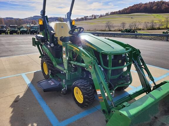 Image of John Deere 1025R equipment image 2