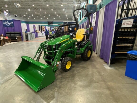 Main image John Deere 1025R