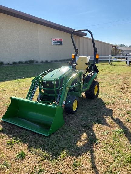 Image of John Deere 1025R equipment image 2