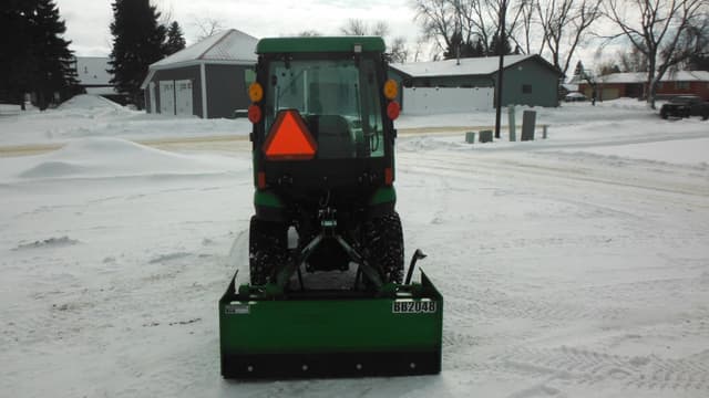 Image of John Deere 1025R equipment image 4