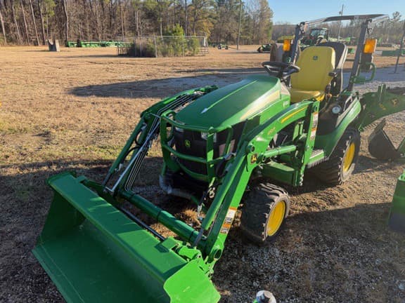 Image of John Deere 1025R equipment image 3