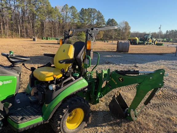 Image of John Deere 1025R equipment image 2