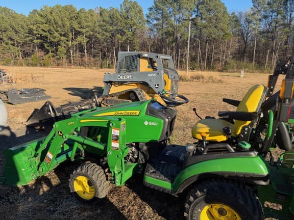 Image of John Deere 1025R equipment image 1